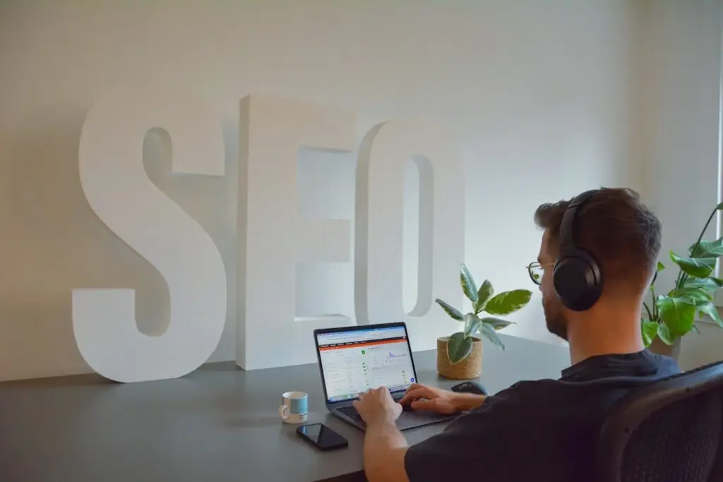online marketing bureau inschakelen